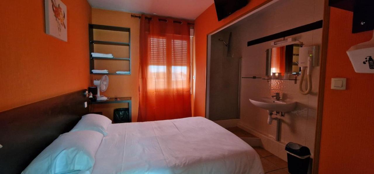 Hotel Les Rosiers La Rochelle  Esterno foto