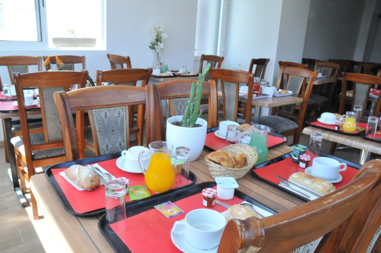 Hotel Les Rosiers La Rochelle  Esterno foto