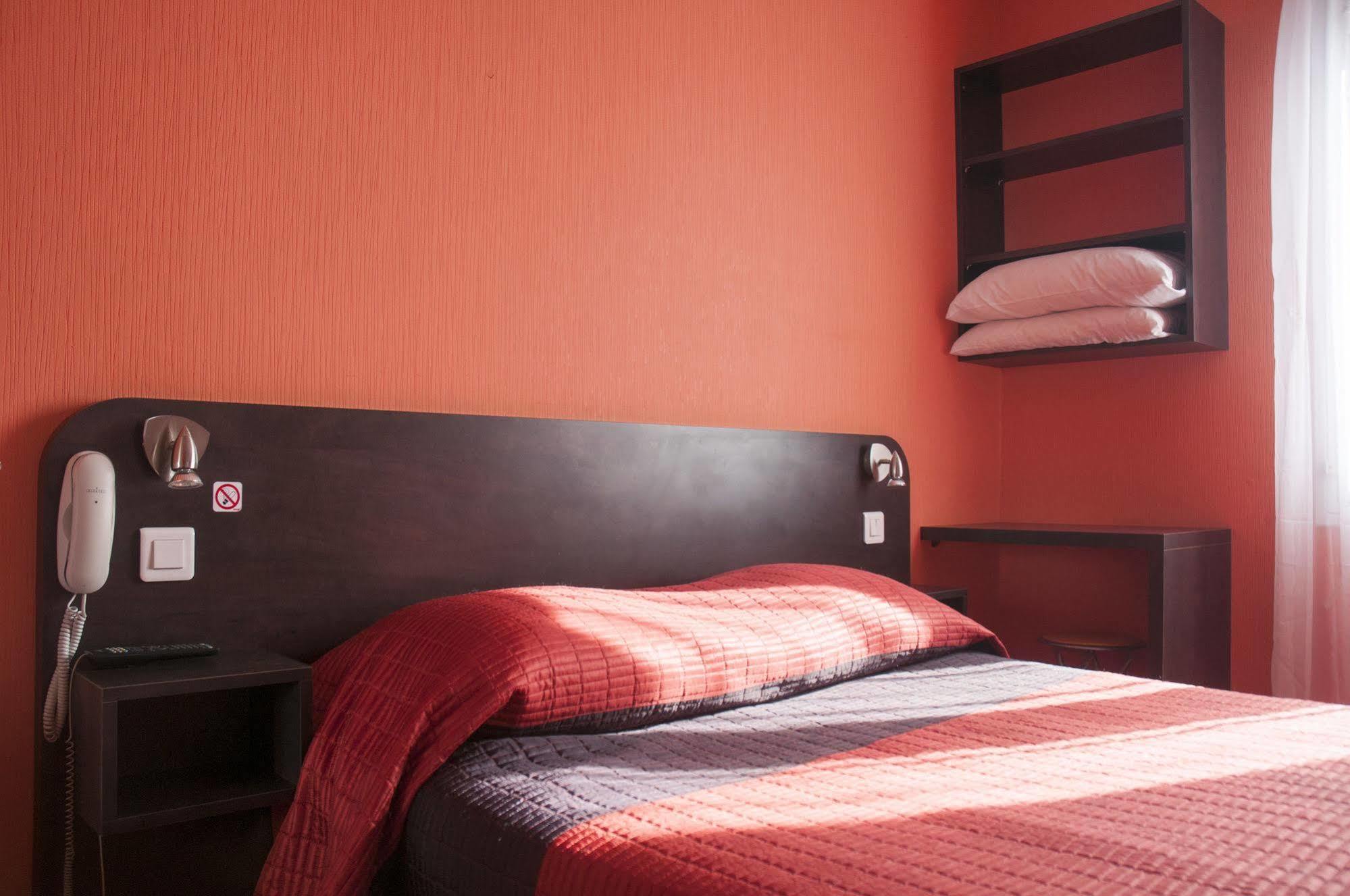 Hotel Les Rosiers La Rochelle  Esterno foto