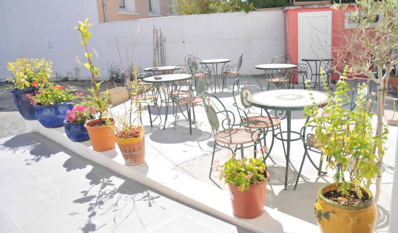 Hotel Les Rosiers La Rochelle  Esterno foto